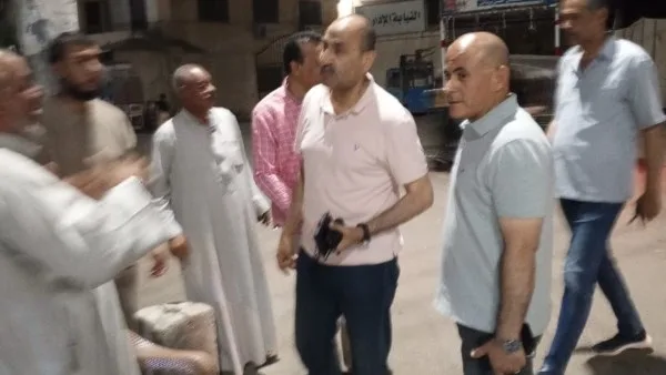 في إطار تنفيذ قرارات إغلاق المحلات، السكرتير العام المساعد يراقب ميدانياً التزام مواعيد الإغلاق في مدينة إهناسيا في إطار تنفيذ قرارات إغلاق المحلات، السكرتير العام المساعد يراقب ميدانياً التزام مواعيد الإغلاق في مدينة إهناسيا