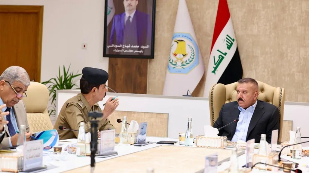 الشمري يسلط الضوء على أهمية تحديد مهام الشرطة المجتمعية وفق رؤية استراتيجية محددة. الشمري يسلط الضوء على أهمية تحديد مهام الشرطة المجتمعية وفق رؤية استراتيجية محددة.