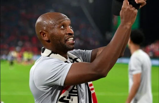 ميدو ولبيب يحاولان إقناع شيكابالا بالتراجع عن قرار اعتزاله ميدو ولبيب يحاولان إقناع شيكابالا بالتراجع عن قرار اعتزاله