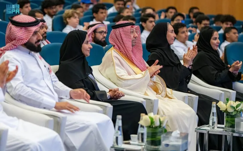 90 متميزًا في بدء برنامج جيل البحث والتطوير 90 متميزًا في بدء برنامج جيل البحث والتطوير