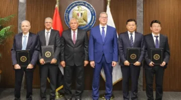 أخبار الوادي الجديد: وزارة البترول تبرم عقود لإنشاء مجمع لإنتاج حامض الفسفوريك.. وأسعار الخضروات تشهد استقراراً