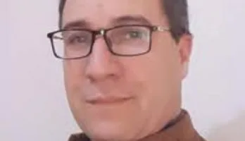 اليزيد قنيفي: قبل أن تغرق!