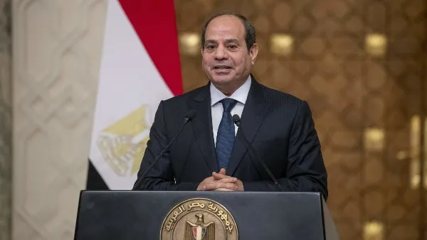 الرئيس السيسي للمصريين: نستمر في مسيرة البناء لنشكل المستقبل بعزيمتكم وتفانيكم