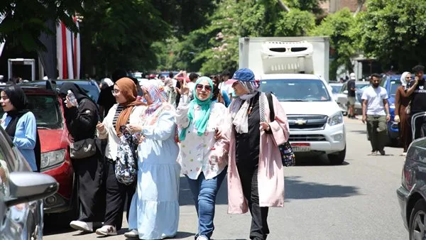 طلاب النظام القديم يجتازون امتحانات التفاضل والتكامل.. امتحانات خاصة للمكفوفين وبرنامج STEM غدًا طلاب النظام القديم يجتازون امتحانات التفاضل والتكامل.. امتحانات خاصة للمكفوفين وبرنامج STEM غدًا