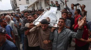 استشهاد 13 فلسطينيًا جراء غارة إسرائيلية على تجمع للمساعدات في جنوب غزة
