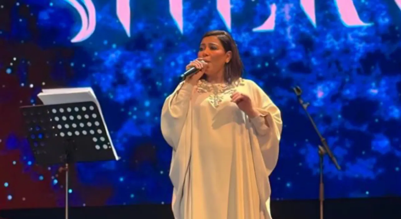 بعد الانتقادات في مهرجان موازين.. فنانون يتضامنون مع شيرين عبد الوهاب بعد الانتقادات في مهرجان موازين.. فنانون يتضامنون مع شيرين عبد الوهاب