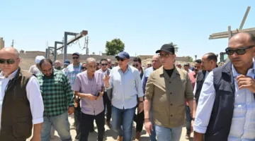 نائب وزير الإسكان يطلع على مستجدات مشروعات مياه الشرب والصرف الصحي في محافظة المنيا