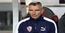 عاجل.. نادٍ عربي يوقع عقدًا مع كارتيرون بعد اهتمام الزمالك به