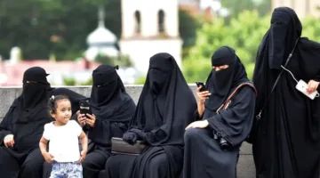 دولة جديدة تمنع ارتداء النقاب والبرقع في الأماكن العامة