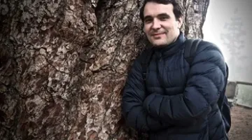 صحفي رياضي فرنسي يعيد النظر في حكم السجن الصادر ضده في الجزائر