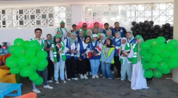 احتفالاً بذكرى 30 يونيو.. متطوعون ينشرون الفرح بين أطفال الإسكندرية