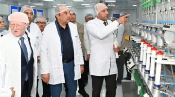 وزير قطاع الأعمال: تعزيز تصنيع الأدوية واللوازم الطبية لتحقيق الاكتفاء الذاتي