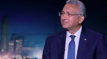 «حجازي»: توجهات السياسة الخارجية لمصر بعد 30 يونيو تركز على التعاون الإقليمي وتعزيز الاستقرار في المنطقة.