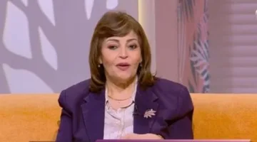 أستاذ علم الاجتماع السياسي: “نساء مصر يدعمنك، يا رئيس”
