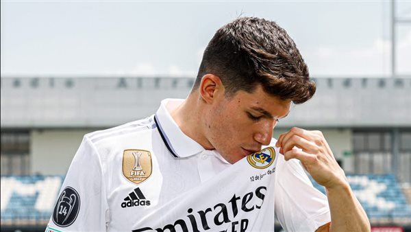 ريال مدريد يعيد هيكلة دفاعه.. وجارسيا في خطر الرحيل ريال مدريد يعيد هيكلة دفاعه.. وجارسيا في خطر الرحيل