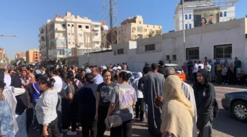 طلاب ثانوية البحر الأحمر يثنون على سهولة امتحان اللغة الإنجليزية: كما ينبغي