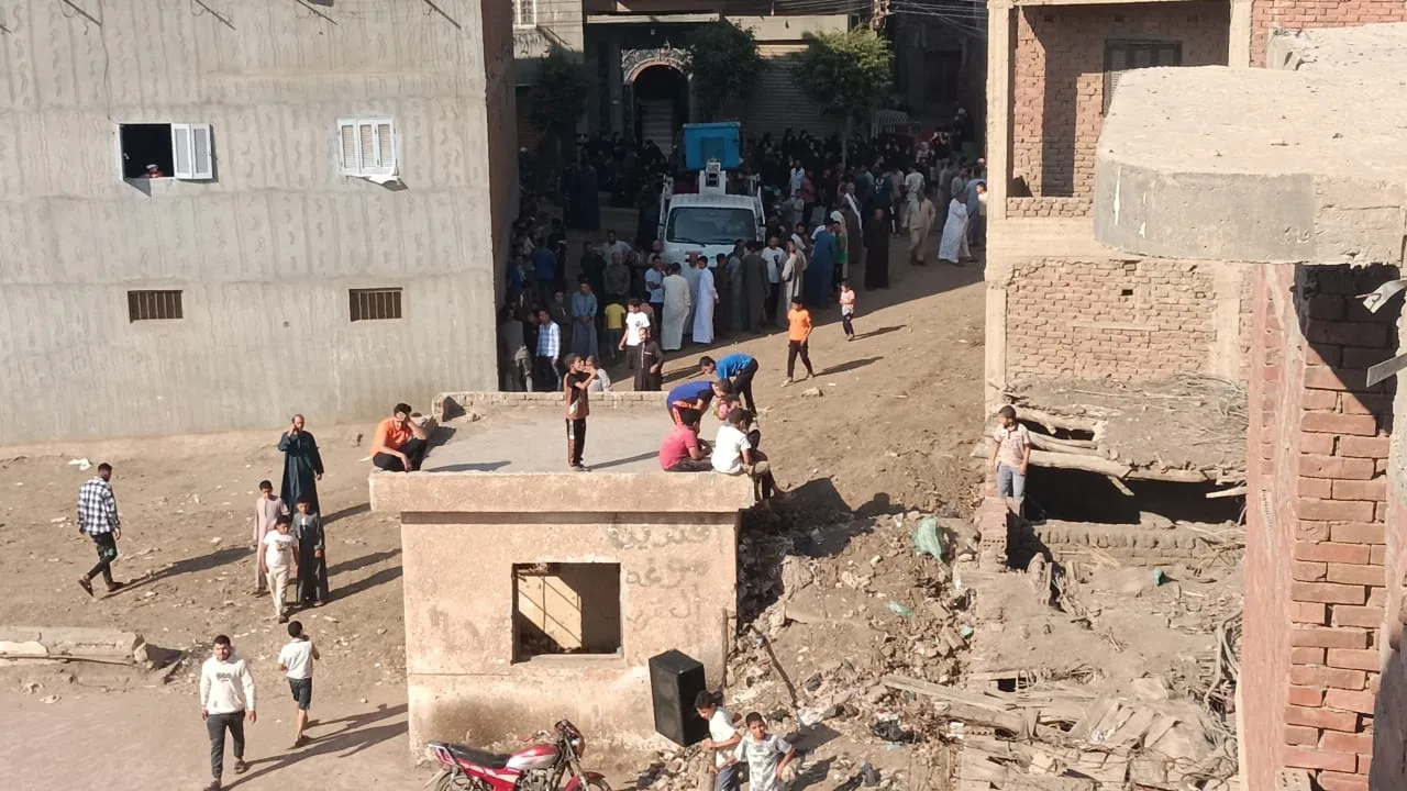 قرية السنابسة في المنوفية تستعد لتوديع جثامين ضحايا الحادث الإقليمي قرية السنابسة في المنوفية تستعد لتوديع جثامين ضحايا الحادث الإقليمي