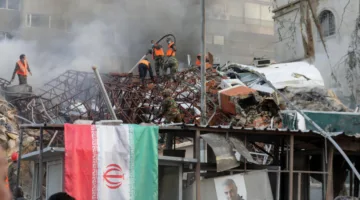 مقتل شخصين إيرانيين جراء هجوم إسرائيلي على سيارة إسعاف في غرب البلاد