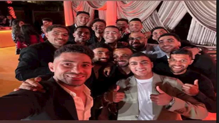 20 صورة لنجوم الأهلي وزوجاتهم في حفل زفاف طاهر 20 صورة لنجوم الأهلي وزوجاتهم في حفل زفاف طاهر