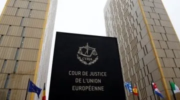 المحكمة الأوروبية لحقوق الإنسان ترفض اتخاذ إجراءات ضد إيطاليا بشأن قوارب المهاجرين.
