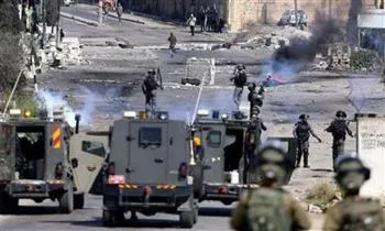 قوات الاحتلال تداهم قرية المغير شمال شرق رام الله وتقبض على أكثر من 20 فلسطينياً. قوات الاحتلال تداهم قرية المغير شمال شرق رام الله وتقبض على أكثر من 20 فلسطينياً.