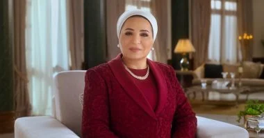 السيدة انتصار السيسي تقدم التعازي والدعم للبطل خالد محمد شوقي عبر الهاتف السيدة انتصار السيسي تقدم التعازي والدعم للبطل خالد محمد شوقي عبر الهاتف