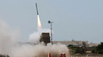 إسرائيل تكشف عن تص intercept صاروخ مُطلق من اليمن والملايين يهرعون إلى الملاجئ