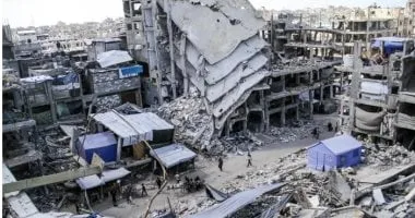 مقتل 34 فلسطينياً وجرح آخرين جراء غارات إسرائيلية مستمرة على قطاع غزة مقتل 34 فلسطينياً وجرح آخرين جراء غارات إسرائيلية مستمرة على قطاع غزة