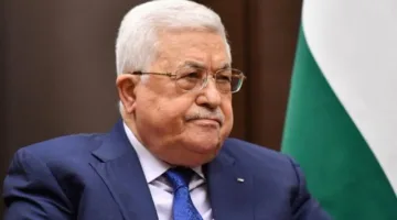الرئيس الفلسطيني يطالب حماس بالتخلي عن السيطرة على غزة وإطلاق سراح الرهائن الإسرائيليين.