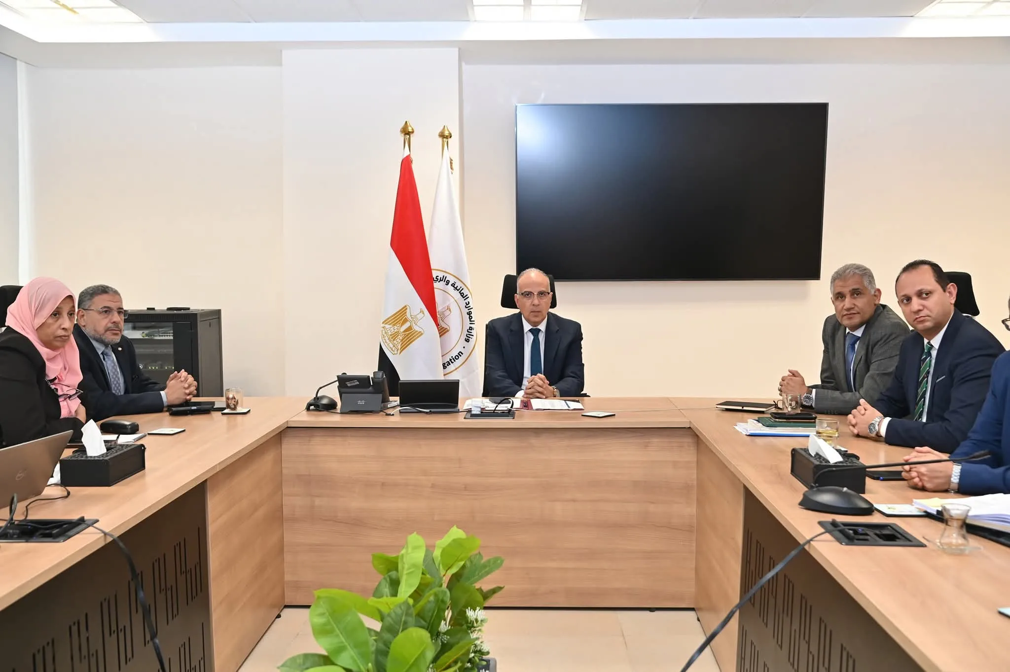 وزير الري يتابع وضع نهر النيل وروافده وجهود إزالة الاعتداءات عليه وزير الري يتابع وضع نهر النيل وروافده وجهود إزالة الاعتداءات عليه