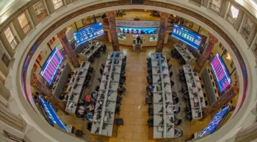 زيادة مؤشر قطاع العقارات في البورصة بنسبة 0.60% عند نهاية التداولات