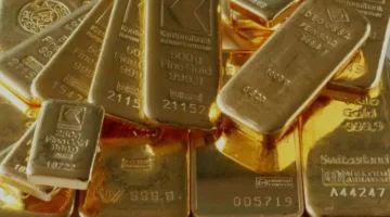 الذهب يثبت مستوياته في ظل ضبابية العلاقات التجارية بين الولايات المتحدة والصين