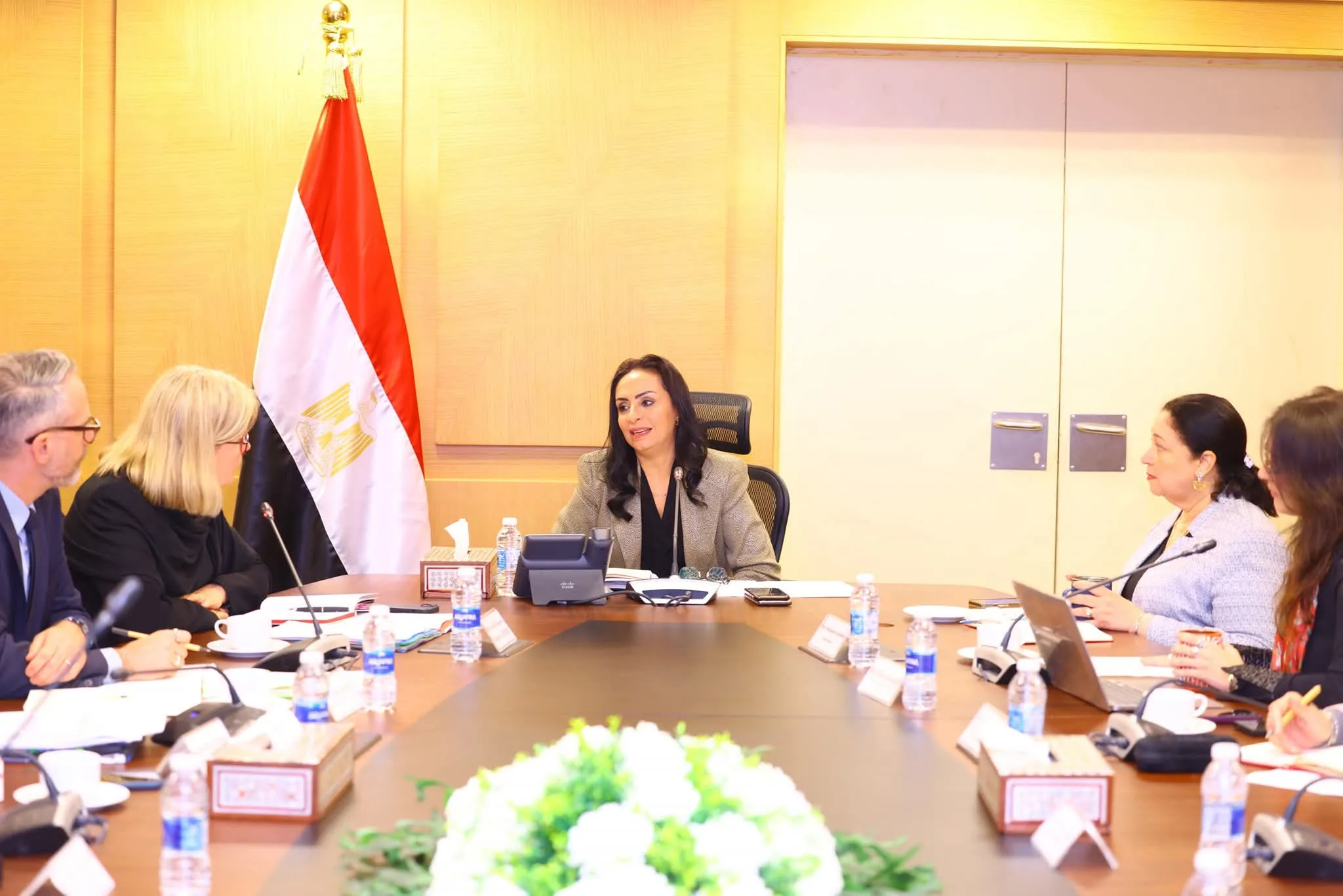 وزيرة التضامن الاجتماعي تستضيف وفداً رفيعاً من المفوضية الأوروبية وزيرة التضامن الاجتماعي تستضيف وفداً رفيعاً من المفوضية الأوروبية
