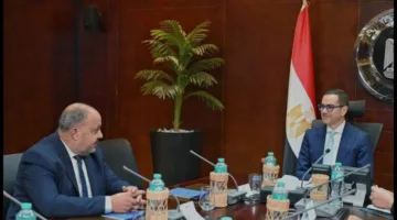 وزير الاستثمار يناقش مع ممثلي قطاع القطن طرق تعزيز الزراعة والتصدير