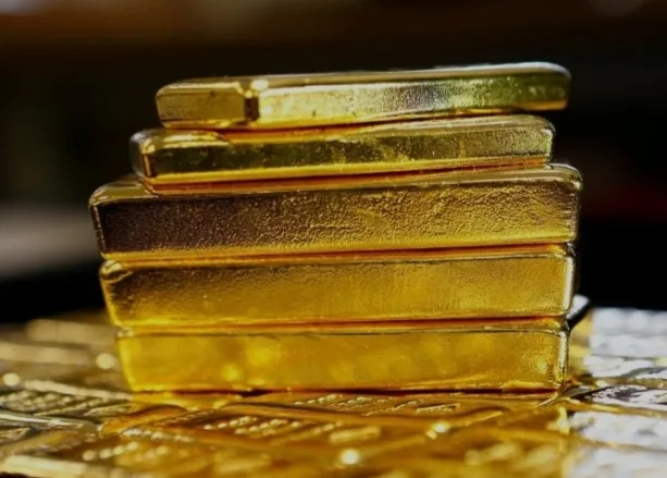 انخفاض أسعار الذهب في بداية الجلسة التجارية