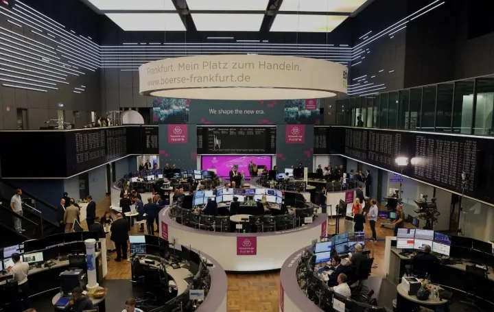 الأسواق الأوروبية تنهي يومها على ارتفاع عقب خفض أسعار الفائدة من قبل البنك المركزي الأوروبي الأسواق الأوروبية تنهي يومها على ارتفاع عقب خفض أسعار الفائدة من قبل البنك المركزي الأوروبي