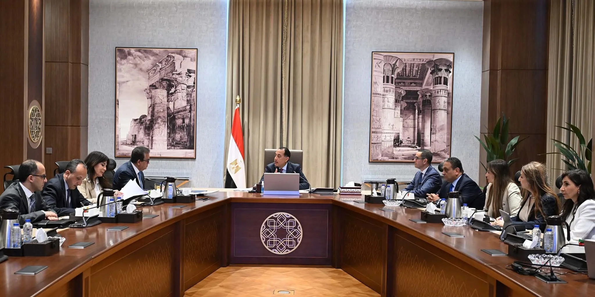 الحكومة تُعد أكثر من 75 فرصة استثمارية في مجال الصحة لتقديمها للقطاع الخاص الحكومة تُعد أكثر من 75 فرصة استثمارية في مجال الصحة لتقديمها للقطاع الخاص