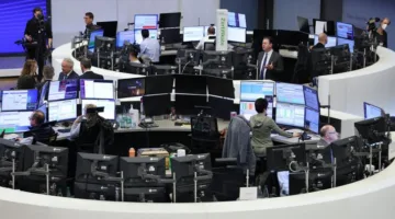 الأسواق الأوروبية تختتم بتوجهات متباينة في ظل تطورات الاتفاق التجاري بين الولايات المتحدة والصين وبيانات ماكرون.