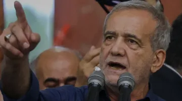 “بزشكيان” يعد بالتصدي للهجوم الإسرائيلي