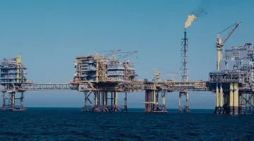 النفط يصل إلى مستويات قياسية بعد الهجوم الإسرائيلي على إيران