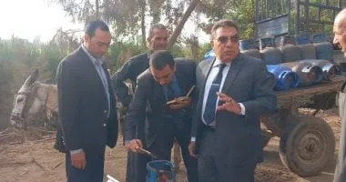 محافظ الدقهلية يقوم بجولة مفاجئة على سيارات البوتاجاز ويتحقق من الوزن شخصياً: لن أقبل بتجاوزات في حقوق المواطنين