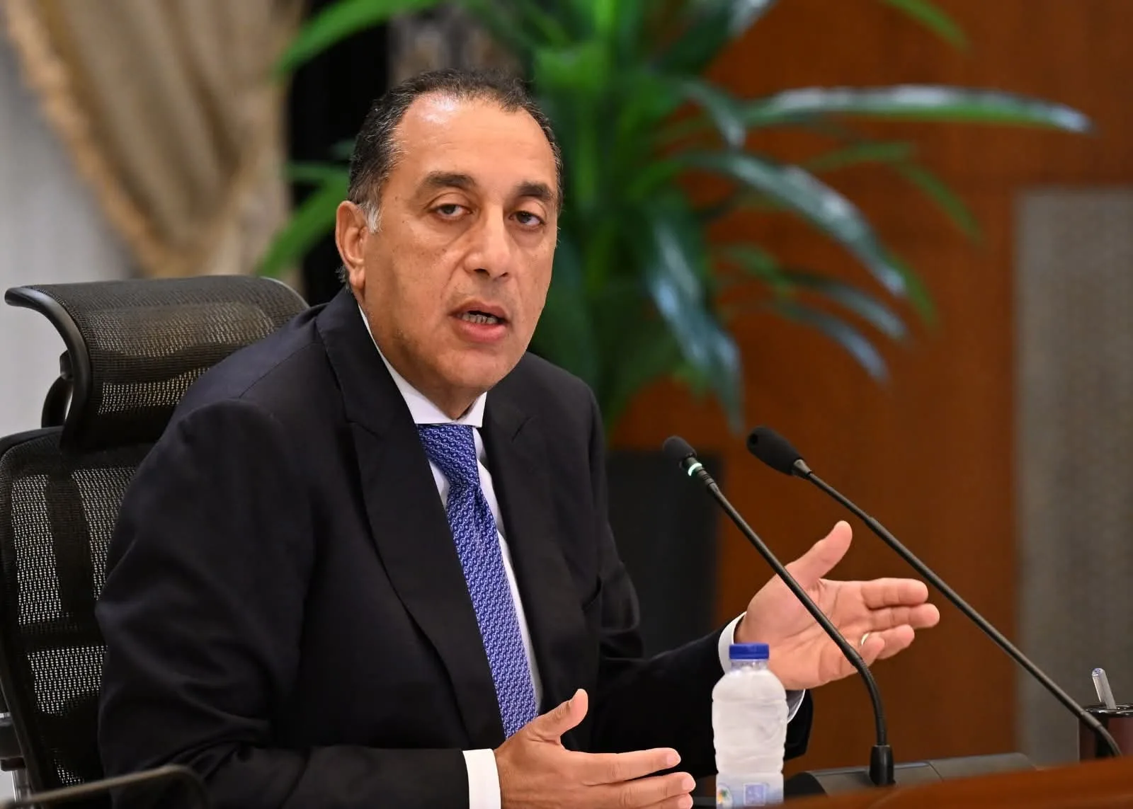 رئيس الوزراء يُعلن عن تشكيل لجنة طوارئ لرصد تأثيرات الصراع العسكري بين إيران وإسرائيل