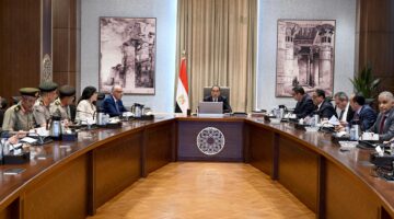 رئيس الوزراء: نهدف إلى نقل وتوطين التقنيات الحديثة لمحطات تحلية المياه والصناعات المرتبطة بها بالتعاون مع القطاع الخاص.