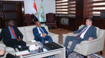 وزير الزراعة يناقش مع خبراء دوليين تحسين استراتيجيات التنمية الزراعية والأمن الغذائي في مصر وأفريقيا