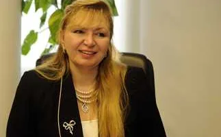 نائب رئيس بنك مصر السابق: تقلبات الدولار طبيعية بسبب التوترات الإقليمية ولا داعي للقلق بشأن خروج الاستثمارات الساخنة.