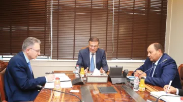 وزير الزراعة يستعرض سبل تعزيز التعاون مع البنك الدولي لدعم التنمية الزراعية في مصر