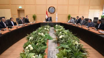 وزير النقل يجتمع بالرئيس التنفيذي لشركة ميتسوبيشي ماشينيري اليابانية لمناقشة تعزيز التعاون في مترو الأنفاق
