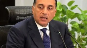 “مدبولي” يراقب تقدم تنفيذ المشاريع وفرص الاستثمار في محافظة دمياط
