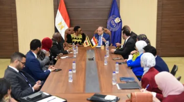 شركة الأدوية المصرية تبحث مع أوغندا تعزيز التعاون في القطاع الدوائي خلال المؤتمر الطبي الإفريقي