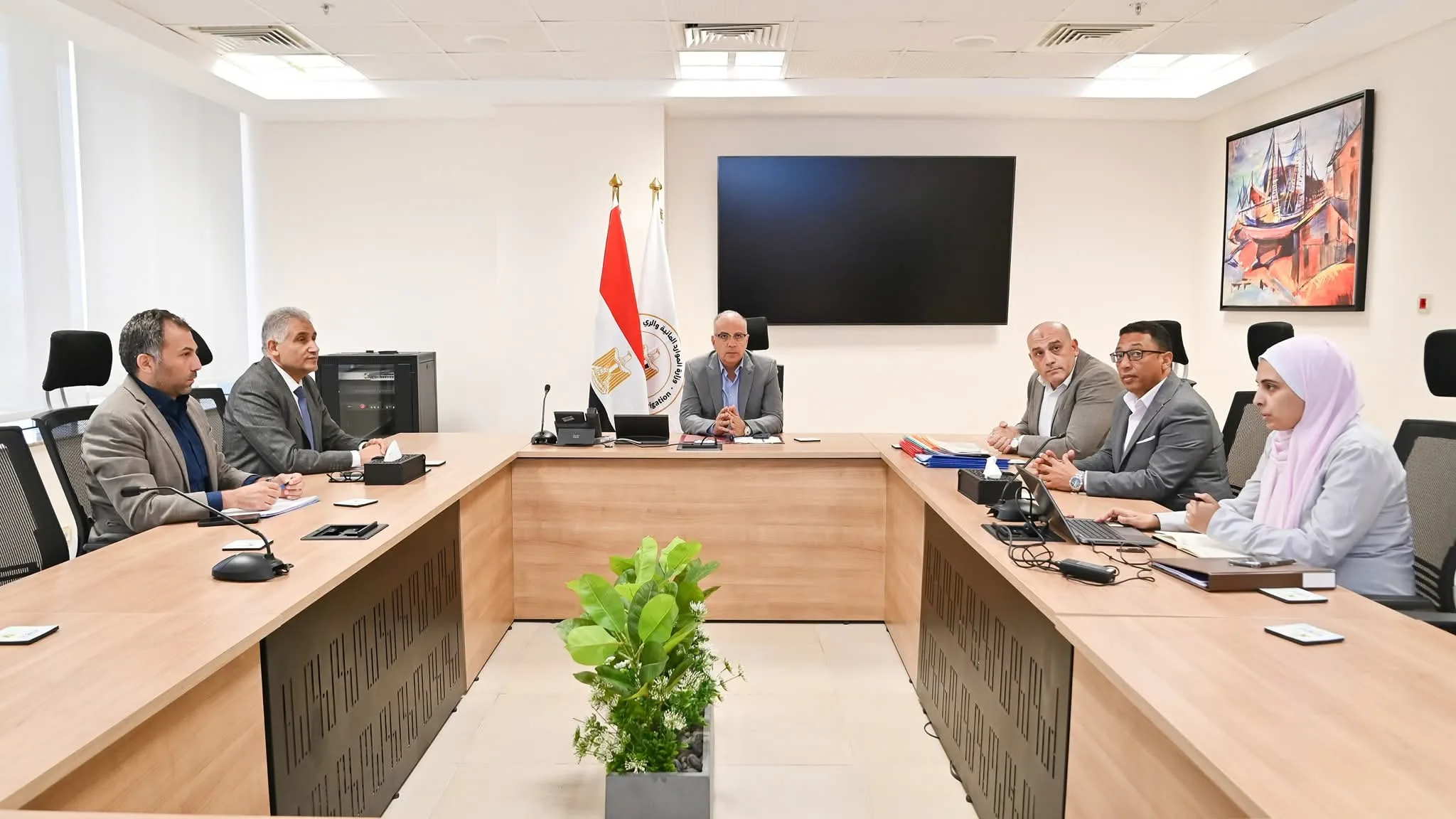 وزير الري: بدء تشغيل نظام إلكتروني لتراخيص المياه الجوفية لتسهيل الإجراءات وتعزيز الإدارة المستدامة وزير الري: بدء تشغيل نظام إلكتروني لتراخيص المياه الجوفية لتسهيل الإجراءات وتعزيز الإدارة المستدامة